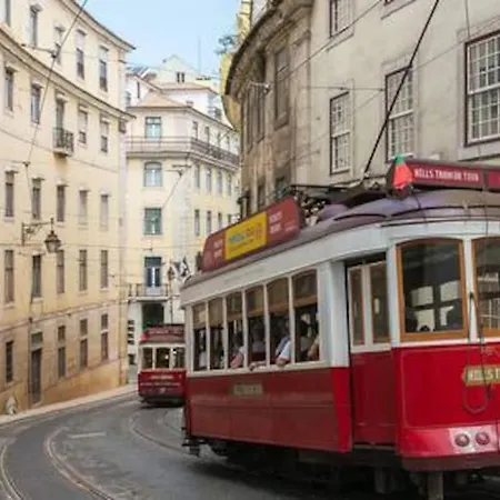 Downtown - Chiado & Me 2 *