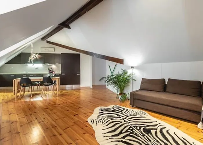 Apartment Downtown - Chiado & Me 2 *