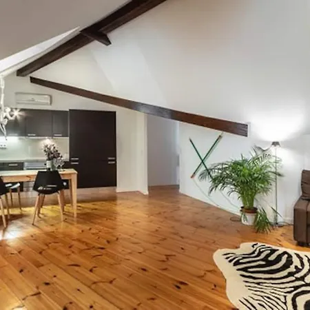 Downtown - Chiado & Me 2 * Лиссабон